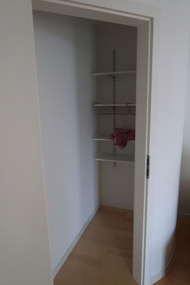 Predaj bytu 3-izbový 72 m², Kusterdingen, Bádensko-Wurttembersko Predaj bytu 3-izbový 72 m², Kusterdingen, Bádensko-Wurttembersko