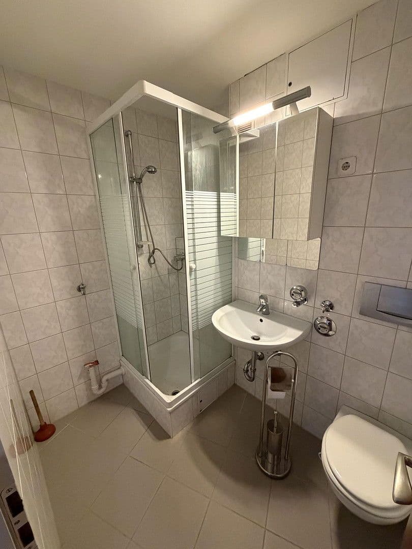 Prenájom bytu 1-izbový 30 m², Listseeweg 7, München, Bavorsko Prenájom bytu 1-izbový 30 m², Listseeweg 7, München, Bavorsko