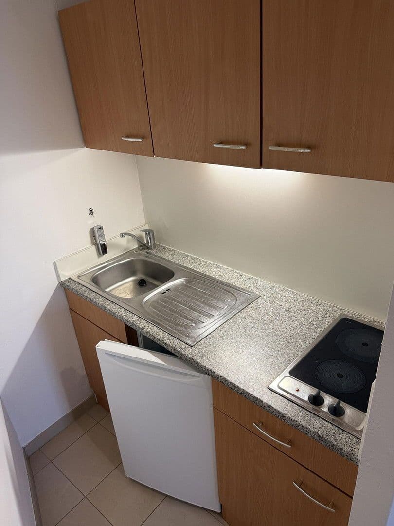 Prenájom bytu 1-izbový 30 m², Listseeweg 7, München, Bavorsko Prenájom bytu 1-izbový 30 m², Listseeweg 7, München, Bavorsko