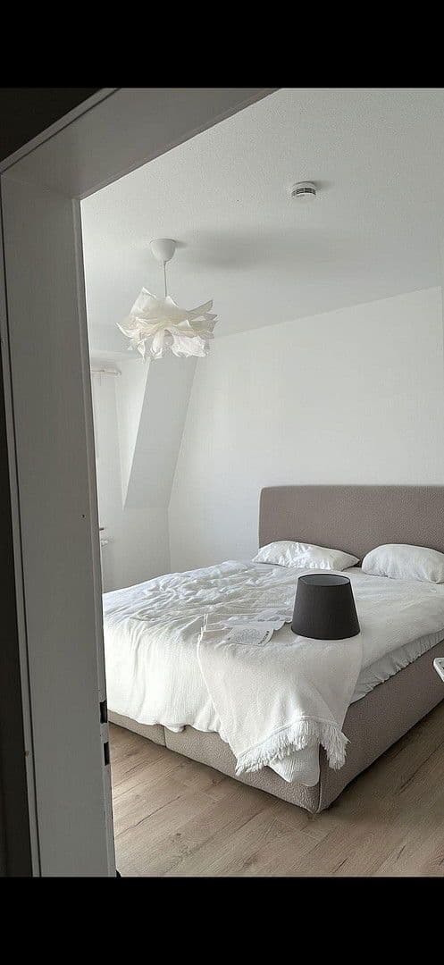 Prenájom bytu 3-izbový 80 m², Bielefeld, Severné Porýnie - Westfálsko Prenájom bytu 3-izbový 80 m², Bielefeld, Severné Porýnie - Westfálsko