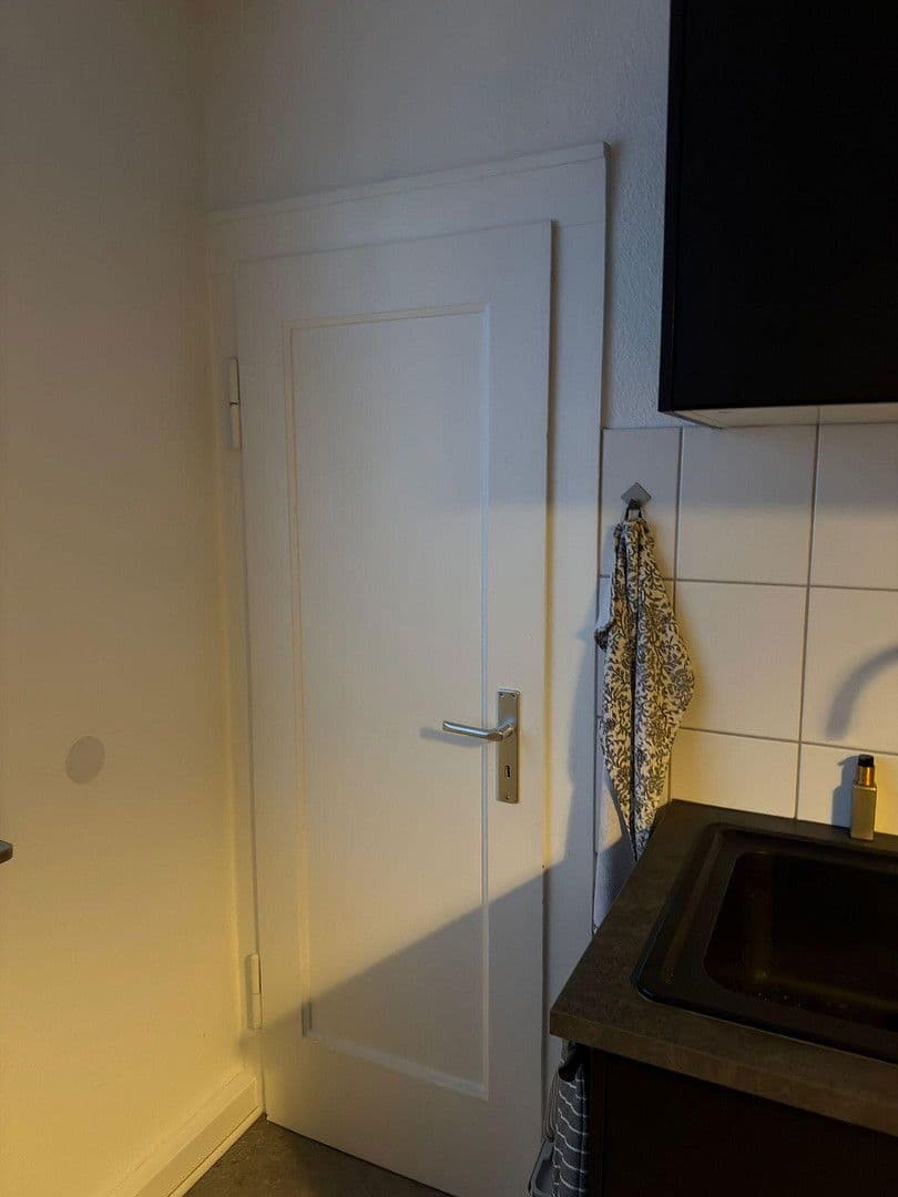 Prenájom bytu 3-izbový 80 m², Bielefeld, Severné Porýnie - Westfálsko Prenájom bytu 3-izbový 80 m², Bielefeld, Severné Porýnie - Westfálsko