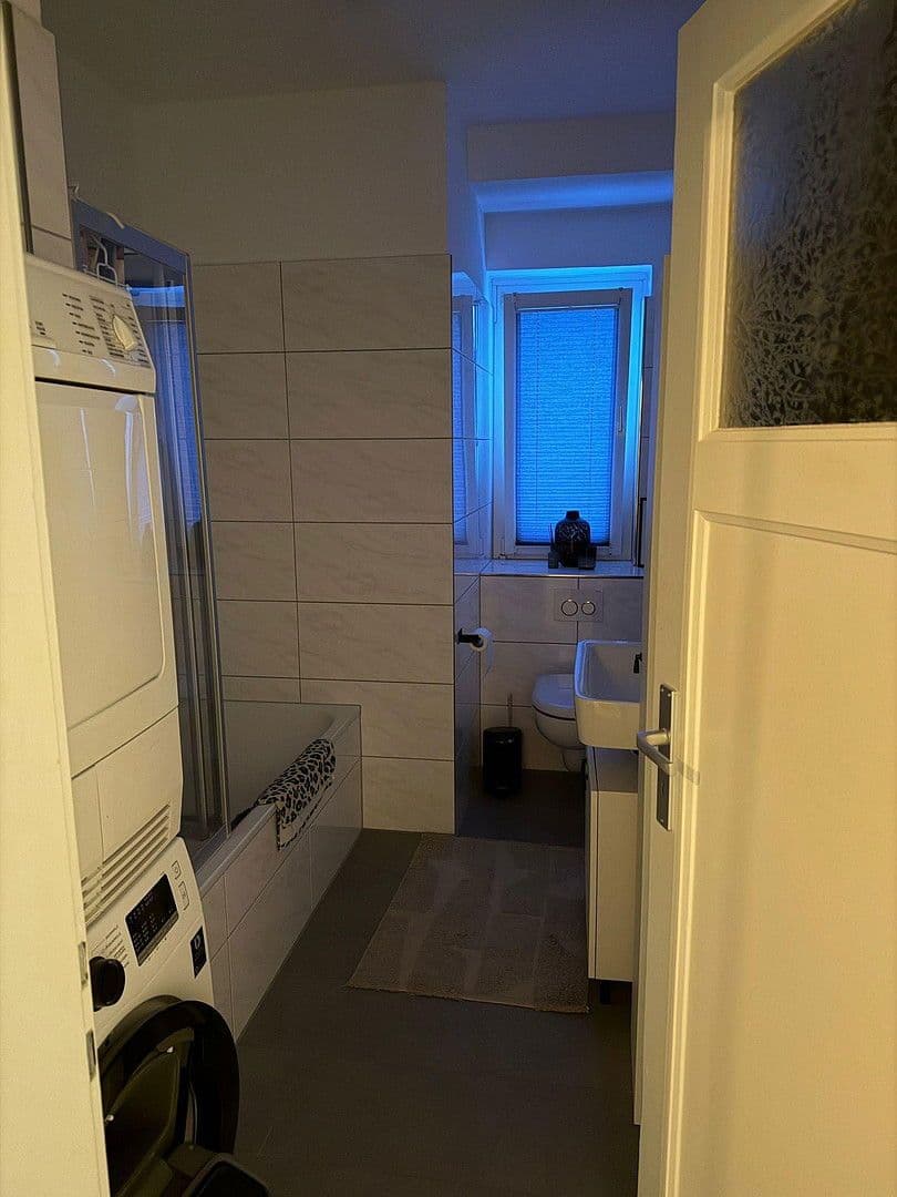 Prenájom bytu 3-izbový 80 m², Bielefeld, Severné Porýnie - Westfálsko Prenájom bytu 3-izbový 80 m², Bielefeld, Severné Porýnie - Westfálsko