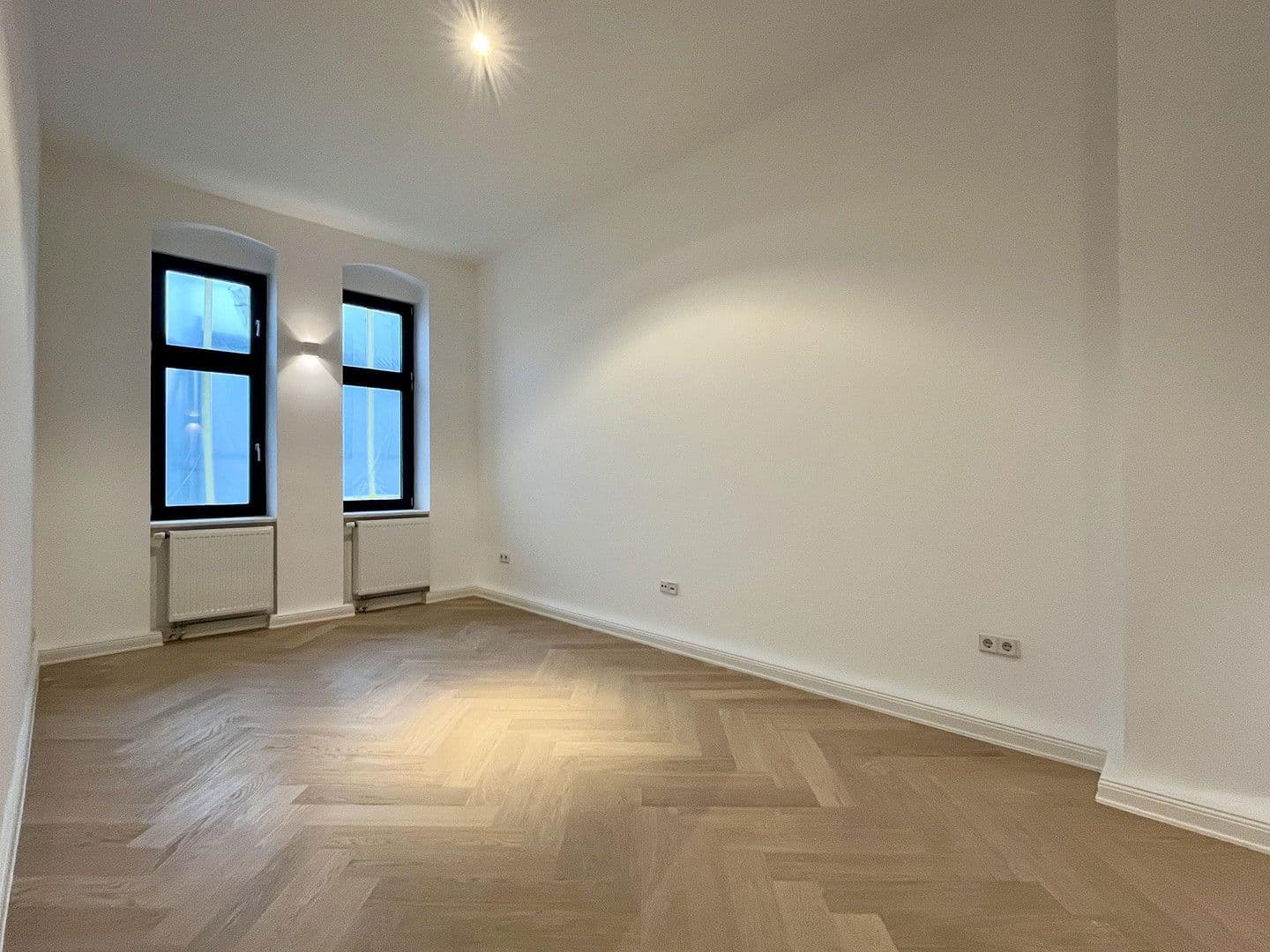 Prenájom bytu 3-izbový 62 m², Schöneberger Str. 9, Berlin, Berlín Prenájom bytu 3-izbový 62 m², Schöneberger Str. 9, Berlin, Berlín