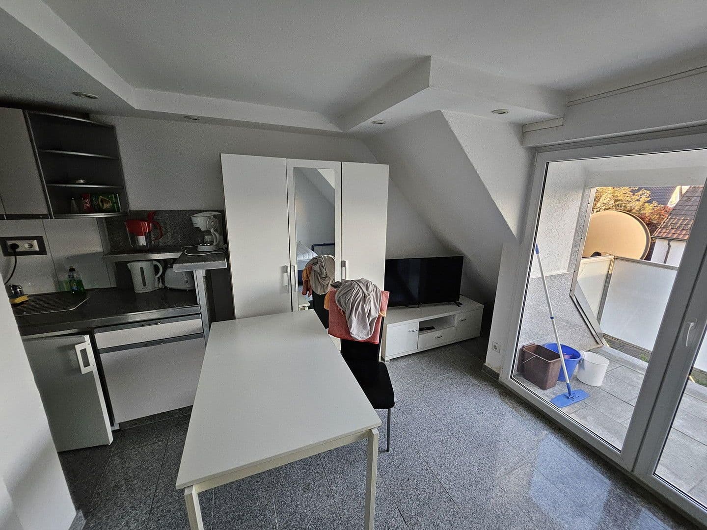 Prenájom bytu 1-izbový 25 m², Stuttgart, Bádensko-Wurttembersko Prenájom bytu 1-izbový 25 m², Stuttgart, Bádensko-Wurttembersko