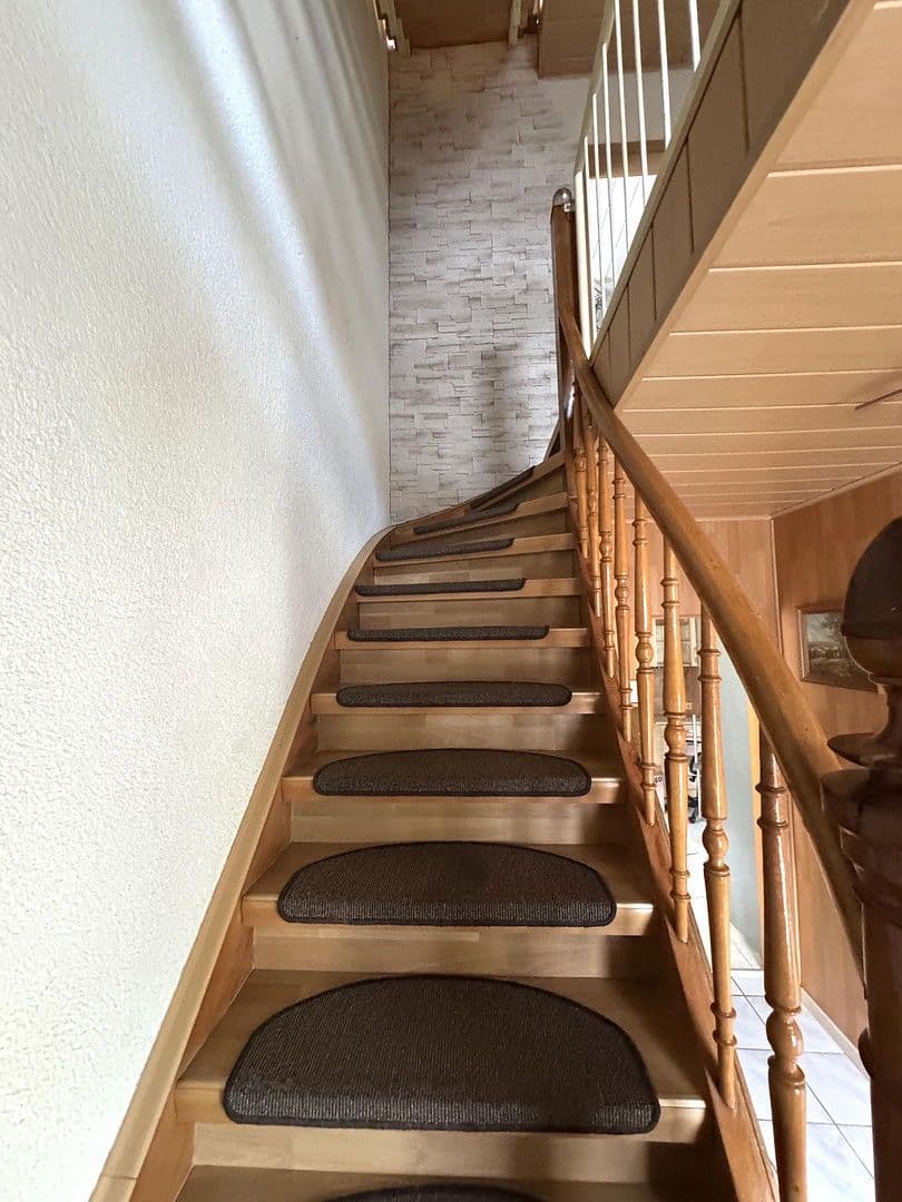 Predaj domu 124 m², pozemek 339 m², Karbachstr. 2, Neuwied, Porýnie-Falcko Predaj domu 124 m², pozemek 339 m², Karbachstr. 2, Neuwied, Porýnie-Falcko