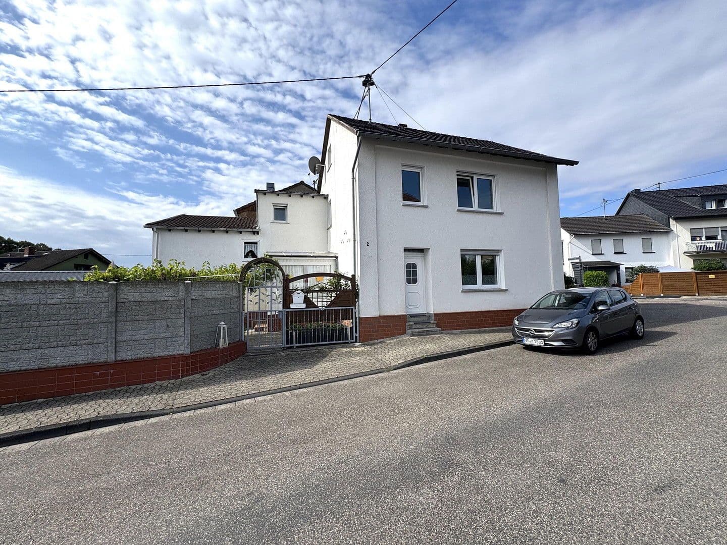 Predaj domu 124 m², pozemek 339 m², Karbachstr. 2, Neuwied, Porýnie-Falcko Predaj domu 124 m², pozemek 339 m², Karbachstr. 2, Neuwied, Porýnie-Falcko