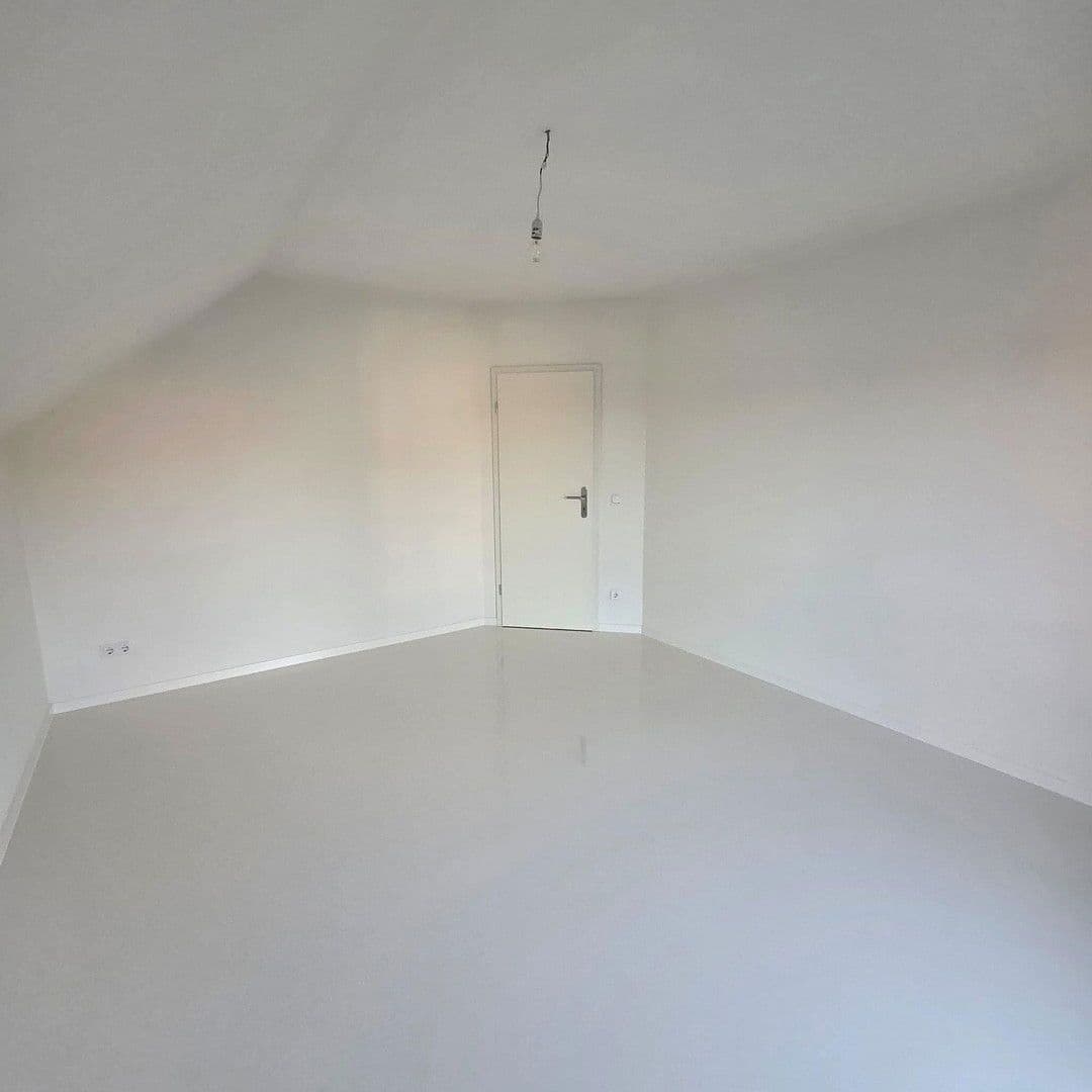 Predaj domu 121 m², pozemek 554 m², Deumener Weg 1, Hohenmölsen, Sasko-Anhaltsko Predaj domu 121 m², pozemek 554 m², Deumener Weg 1, Hohenmölsen, Sasko-Anhaltsko