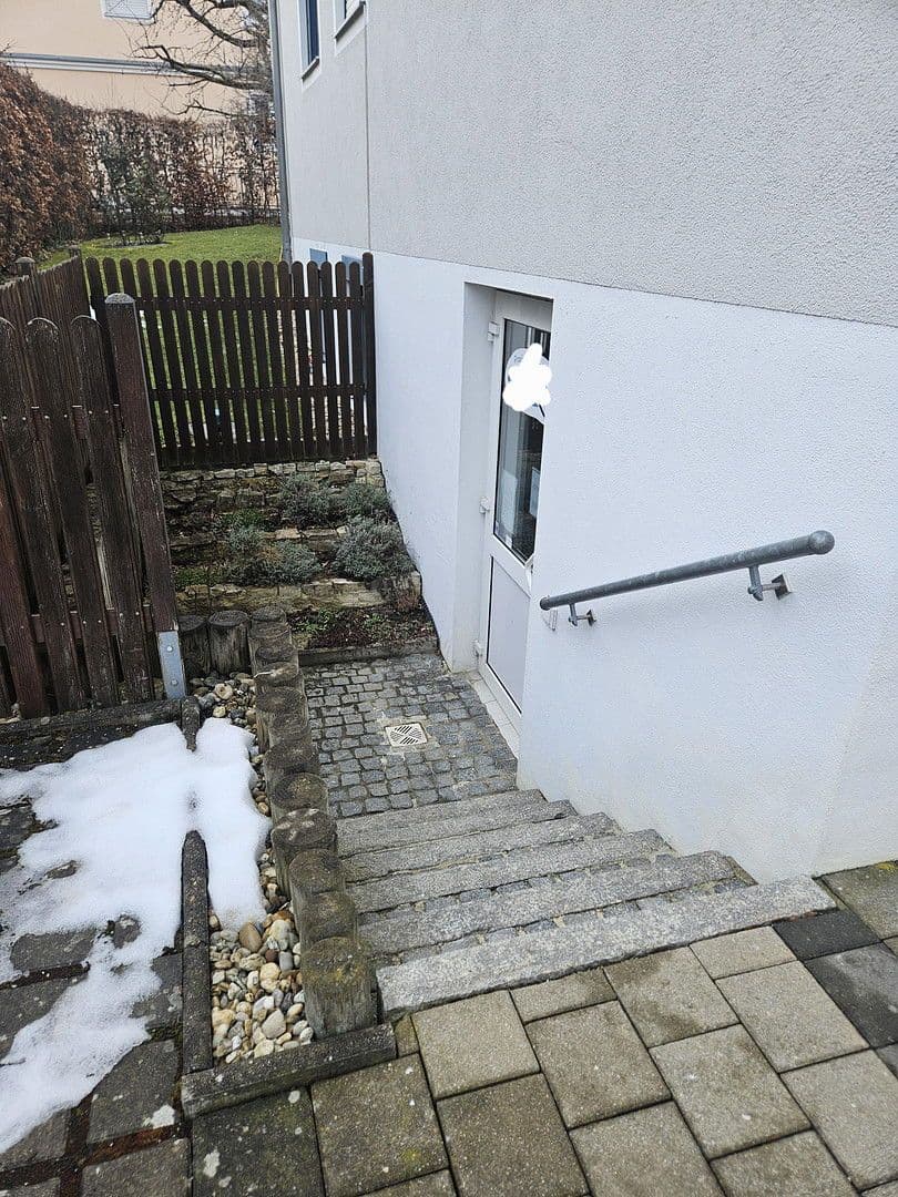 Prenájom kancelárie 80 m², Lehenbuckl 39, Lenting, Bavorsko Prenájom kancelárie 80 m², Lehenbuckl 39, Lenting, Bavorsko