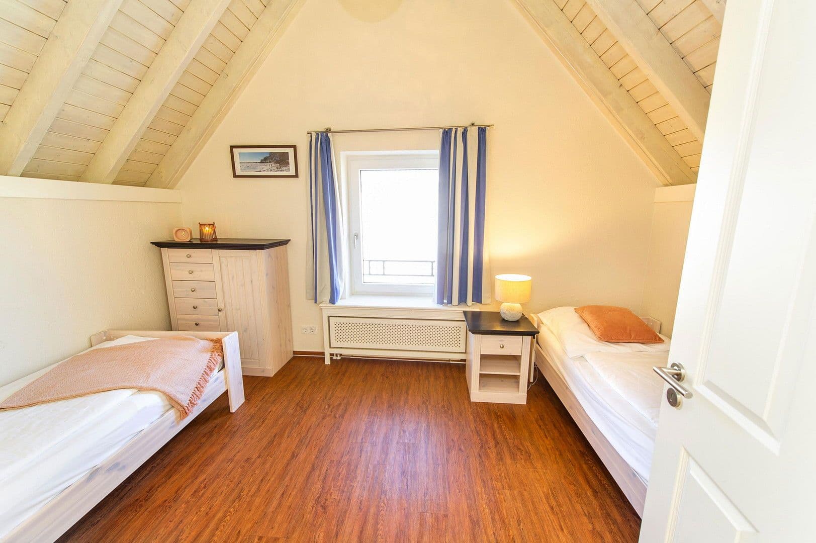 Predaj domu 546 m², pozemek 890 m², Friedrich-August-Straße, 10, Wangerooge, Dolné Sasko Predaj domu 546 m², pozemek 890 m², Friedrich-August-Straße, 10, Wangerooge, Dolné Sasko