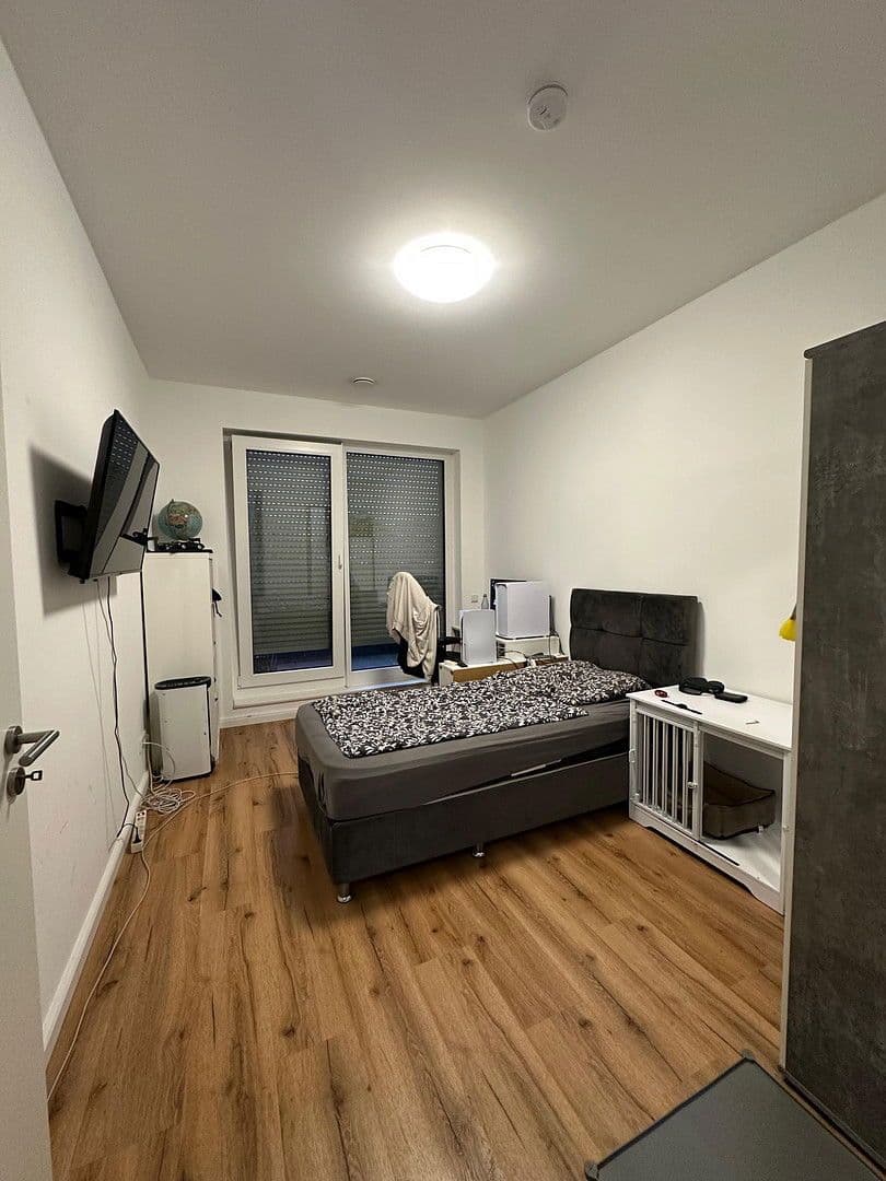 Prenájom bytu 4-izbový 132 m², Prinz-Ferdiand-Str. 144, Krefeld, Severné Porýnie - Westfálsko Prenájom bytu 4-izbový 132 m², Prinz-Ferdiand-Str. 144, Krefeld, Severné Porýnie - Westfálsko