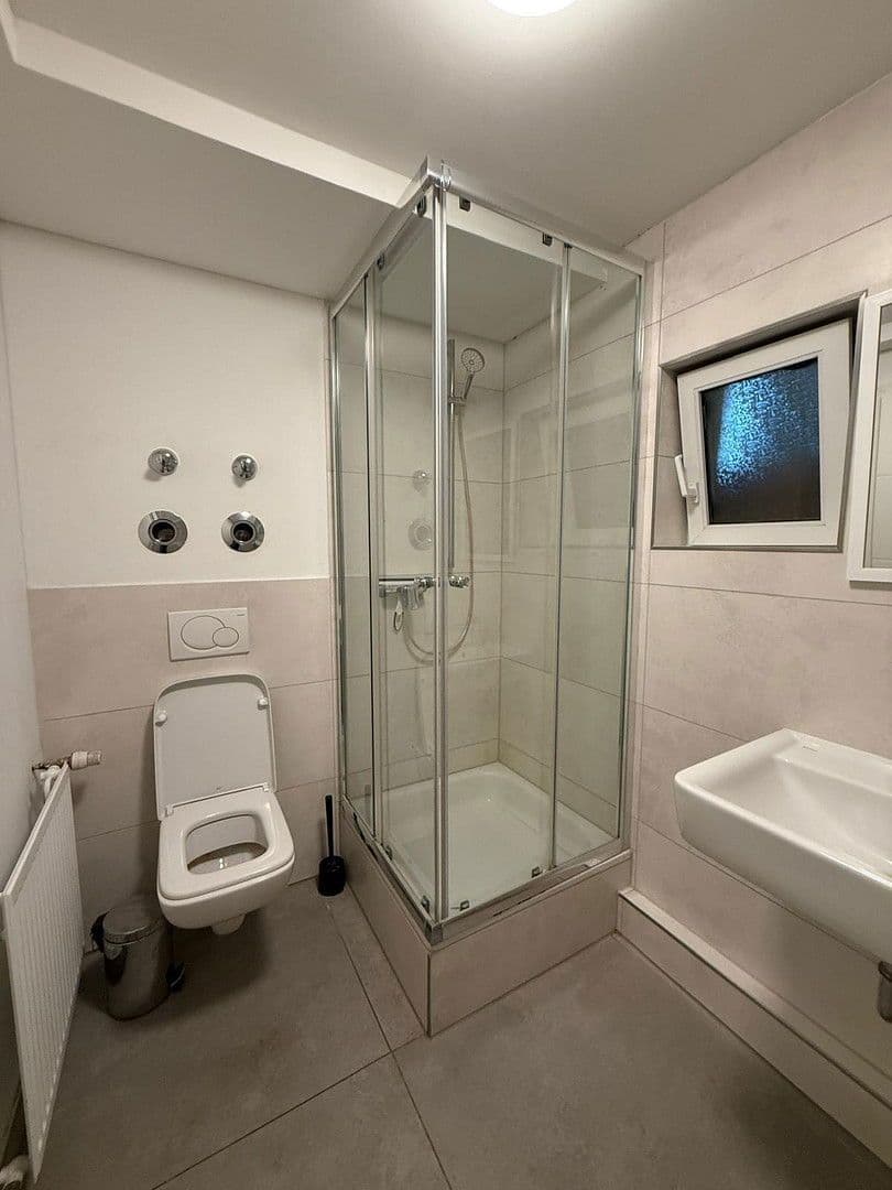 Prenájom bytu 4-izbový 120 m², Händelstraße 26, Limeshain, Hesensko Prenájom bytu 4-izbový 120 m², Händelstraße 26, Limeshain, Hesensko