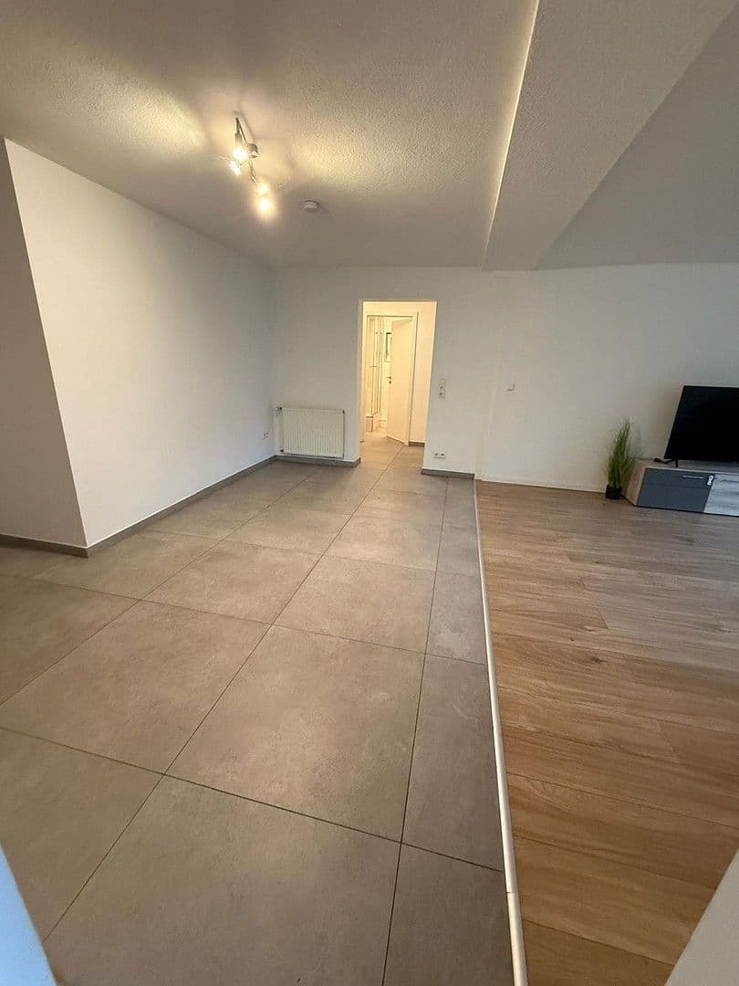 Prenájom bytu 4-izbový 120 m², Händelstraße 26, Limeshain, Hesensko Prenájom bytu 4-izbový 120 m², Händelstraße 26, Limeshain, Hesensko