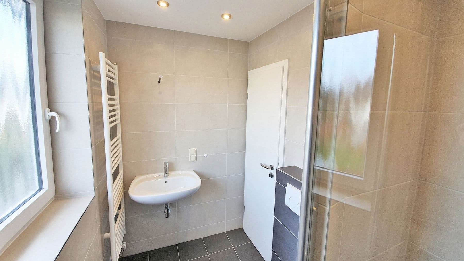 Prenájom domu 100 m², pozemek 180 m², Peine, Dolné Sasko Prenájom domu 100 m², pozemek 180 m², Peine, Dolné Sasko