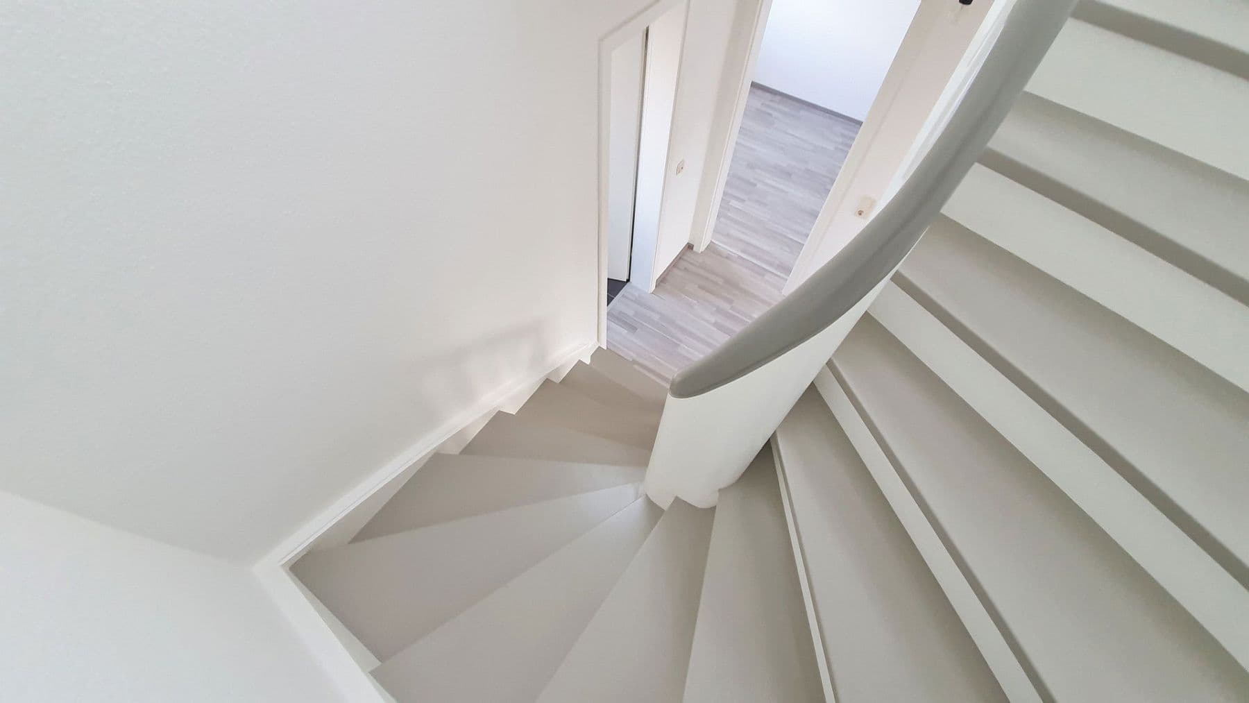 Prenájom domu 100 m², pozemek 180 m², Peine, Dolné Sasko Prenájom domu 100 m², pozemek 180 m², Peine, Dolné Sasko