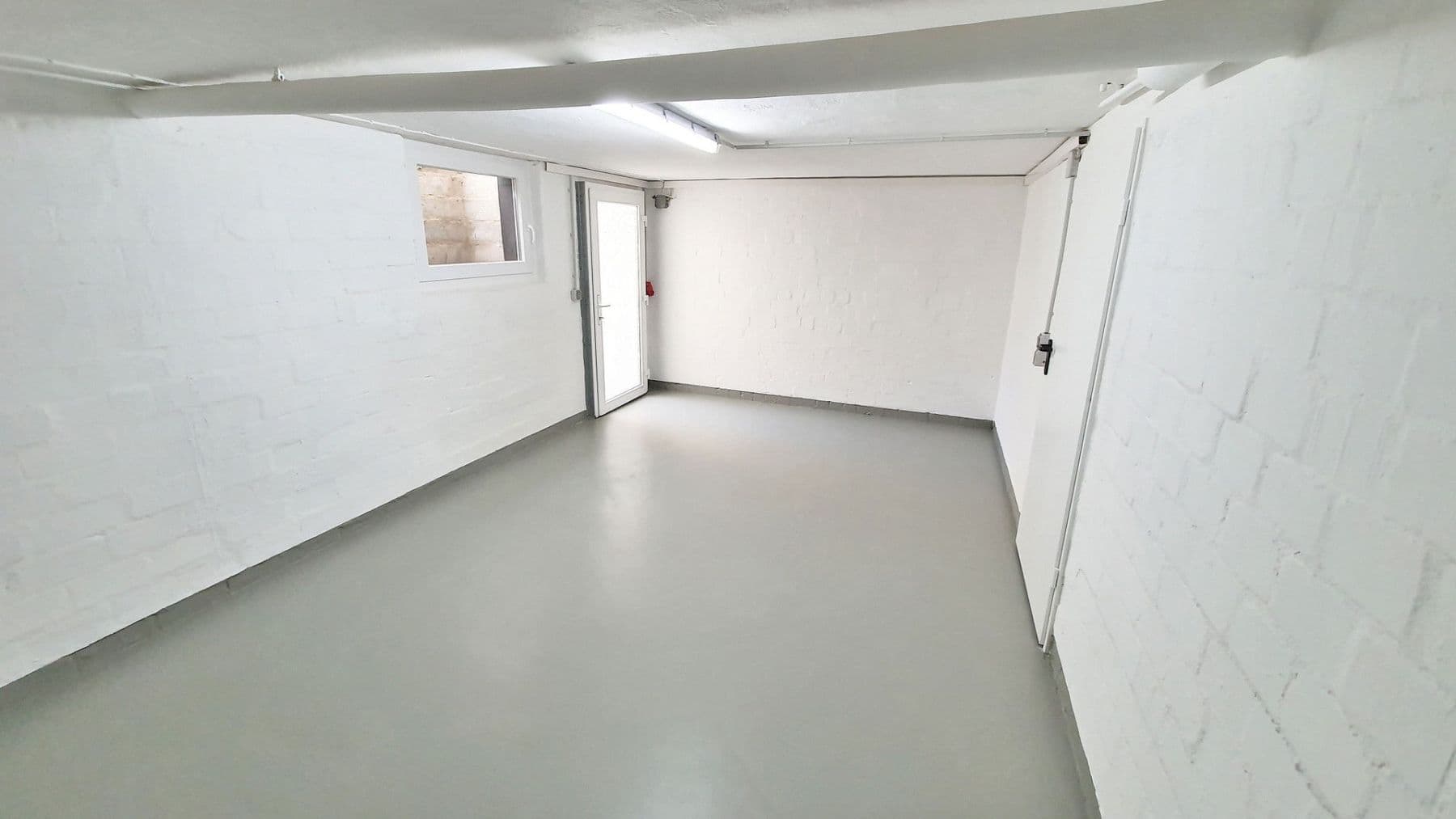 Prenájom domu 100 m², pozemek 180 m², Peine, Dolné Sasko Prenájom domu 100 m², pozemek 180 m², Peine, Dolné Sasko