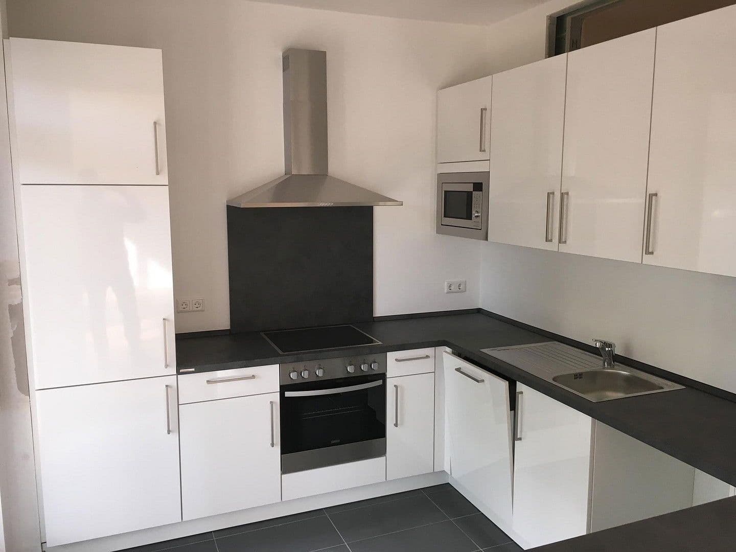 Predaj bytu 2-izbový 80 m², Südostallee 132, Berlin, Berlín Predaj bytu 2-izbový 80 m², Südostallee 132, Berlin, Berlín