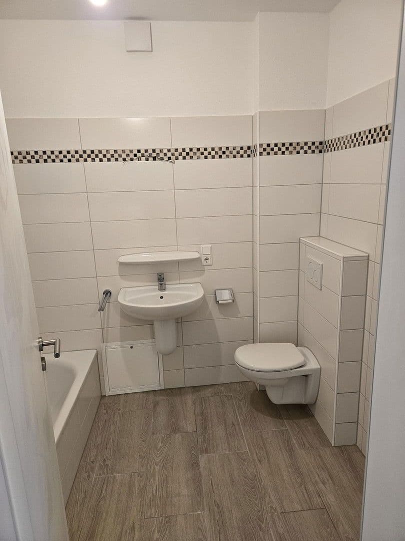 Predaj bytu 3-izbový 100 m², Unterwallweg 15, Bückeburg, Dolné Sasko Predaj bytu 3-izbový 100 m², Unterwallweg 15, Bückeburg, Dolné Sasko