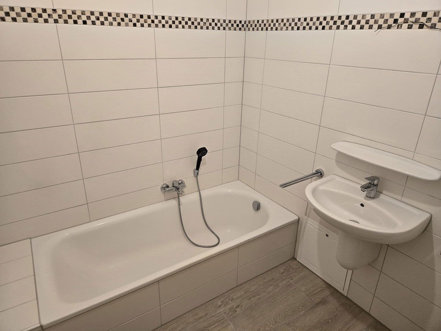 Predaj bytu 3-izbový 100 m², Unterwallweg 15, Bückeburg, Dolné Sasko Predaj bytu 3-izbový 100 m², Unterwallweg 15, Bückeburg, Dolné Sasko