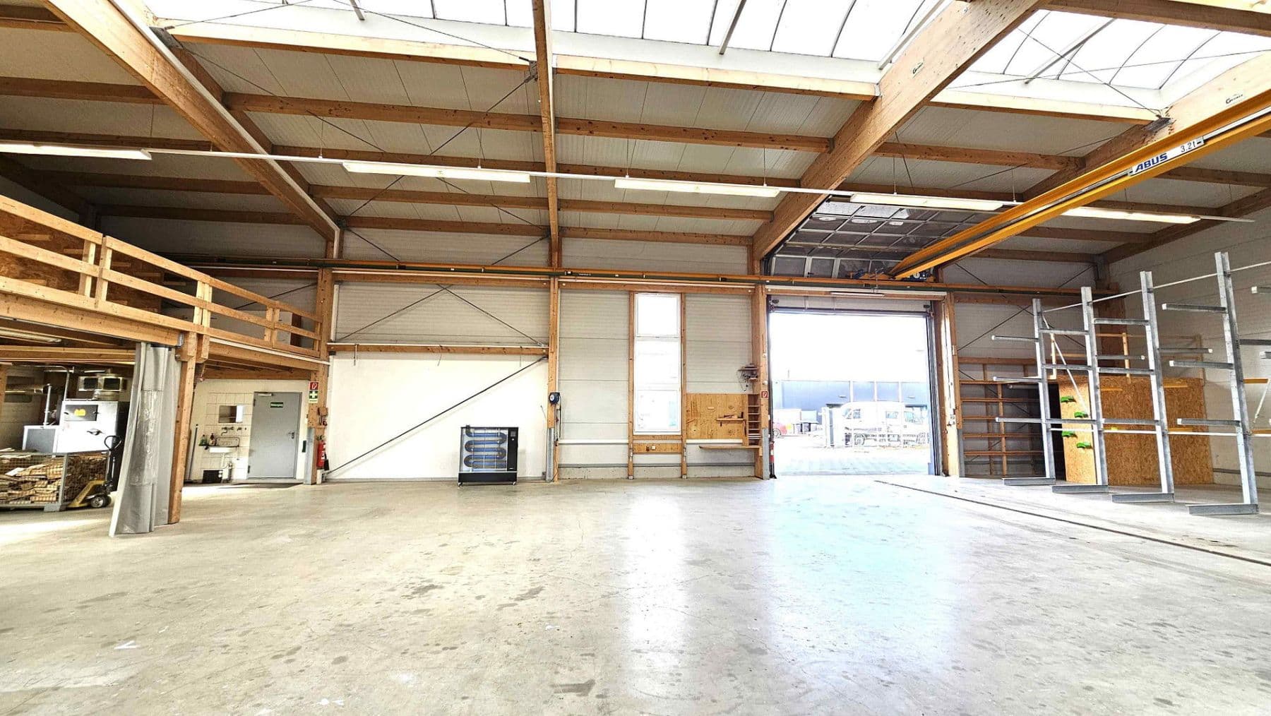 Prenájom nebytového priestoru 1.020 m², Große Isel 9, Neu-Ulm, Bavorsko Prenájom nebytového priestoru 1.020 m², Große Isel 9, Neu-Ulm, Bavorsko