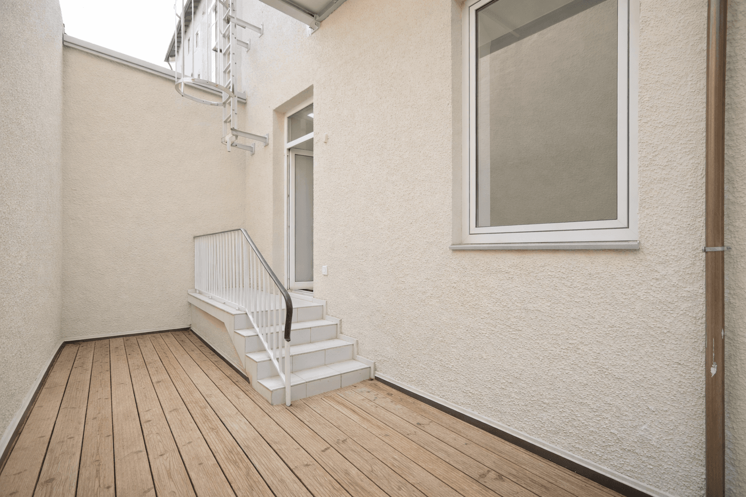 Predaj bytu 3-izbový 79 m², Schillerstraße, München, Bavorsko Predaj bytu 3-izbový 79 m², Schillerstraße, München, Bavorsko