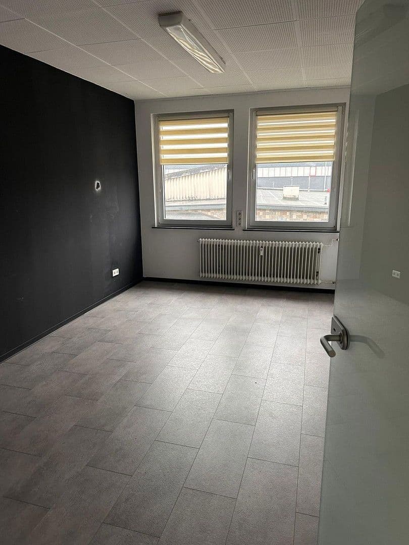 Prenájom kancelárie 130 m², In den kolkwiesen 50, Langenhagen, Dolné Sasko Prenájom kancelárie 130 m², In den kolkwiesen 50, Langenhagen, Dolné Sasko