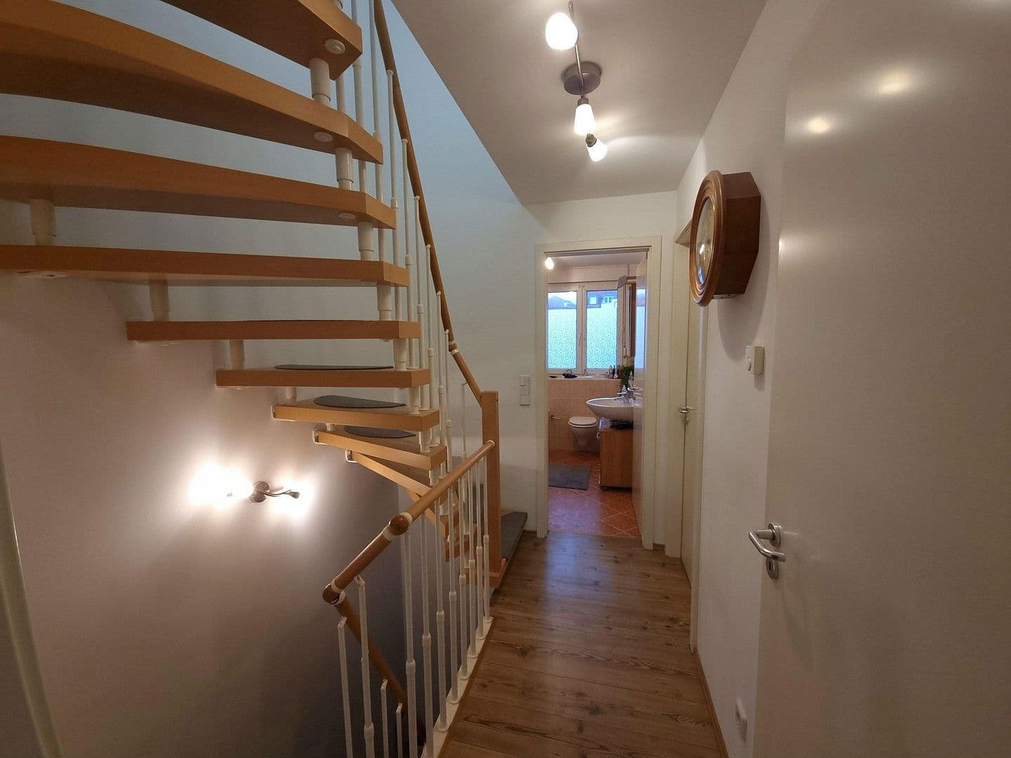 Predaj domu 119 m², pozemek 168 m², Hennigsdorf, Brandenbursko Predaj domu 119 m², pozemek 168 m², Hennigsdorf, Brandenbursko