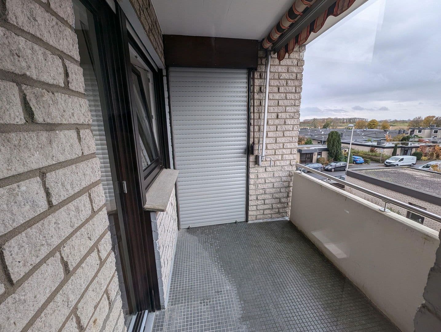 Prenájom bytu 3-izbový 72 m², Von-Leibniz-Str. 14, Erftstadt, Severné Porýnie - Westfálsko Prenájom bytu 3-izbový 72 m², Von-Leibniz-Str. 14, Erftstadt, Severné Porýnie - Westfálsko