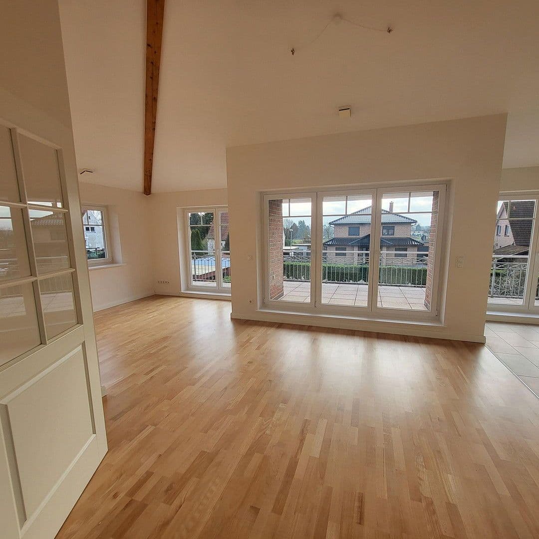 Prenájom bytu 3-izbový 95 m², Seevetal, Dolné Sasko Prenájom bytu 3-izbový 95 m², Seevetal, Dolné Sasko