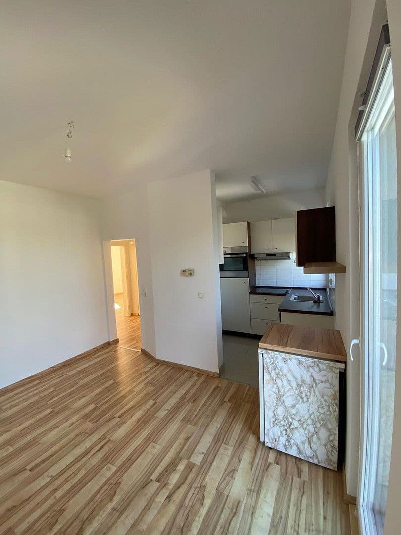 Prenájom bytu 3-izbový 60 m², Bergstraße 23, Bad Vilbel, Hesensko Prenájom bytu 3-izbový 60 m², Bergstraße 23, Bad Vilbel, Hesensko