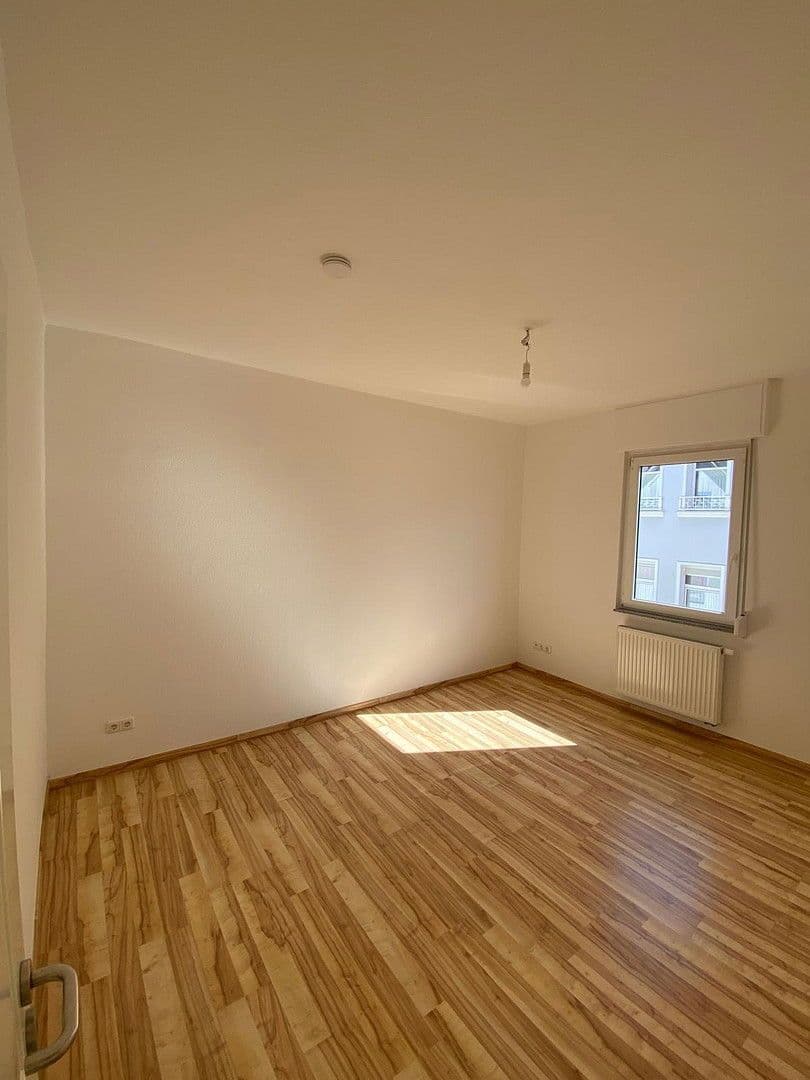 Prenájom bytu 3-izbový 60 m², Bergstraße 23, Bad Vilbel, Hesensko Prenájom bytu 3-izbový 60 m², Bergstraße 23, Bad Vilbel, Hesensko