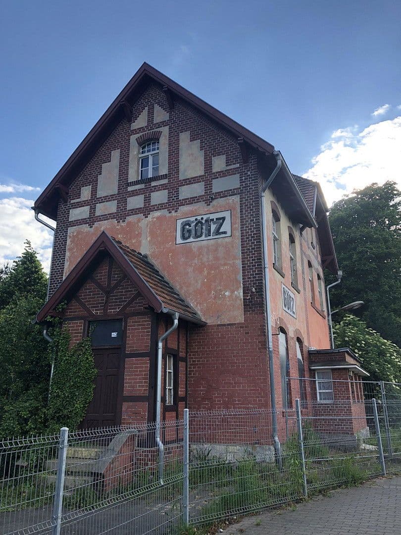 Prenájom bytu 3-izbový 72 m², Groß Kreutz (Havel), Brandenbursko Prenájom bytu 3-izbový 72 m², Groß Kreutz (Havel), Brandenbursko