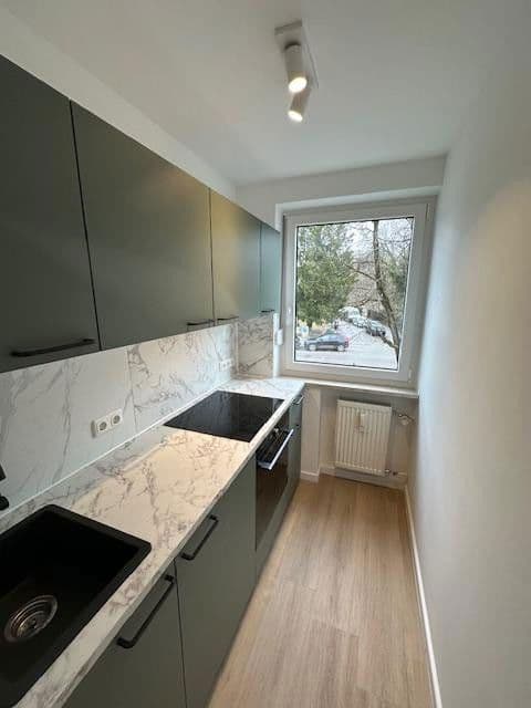 Prenájom bytu 1-izbový 33 m², Aidenbachstr. 102a, München, Bavorsko Prenájom bytu 1-izbový 33 m², Aidenbachstr. 102a, München, Bavorsko