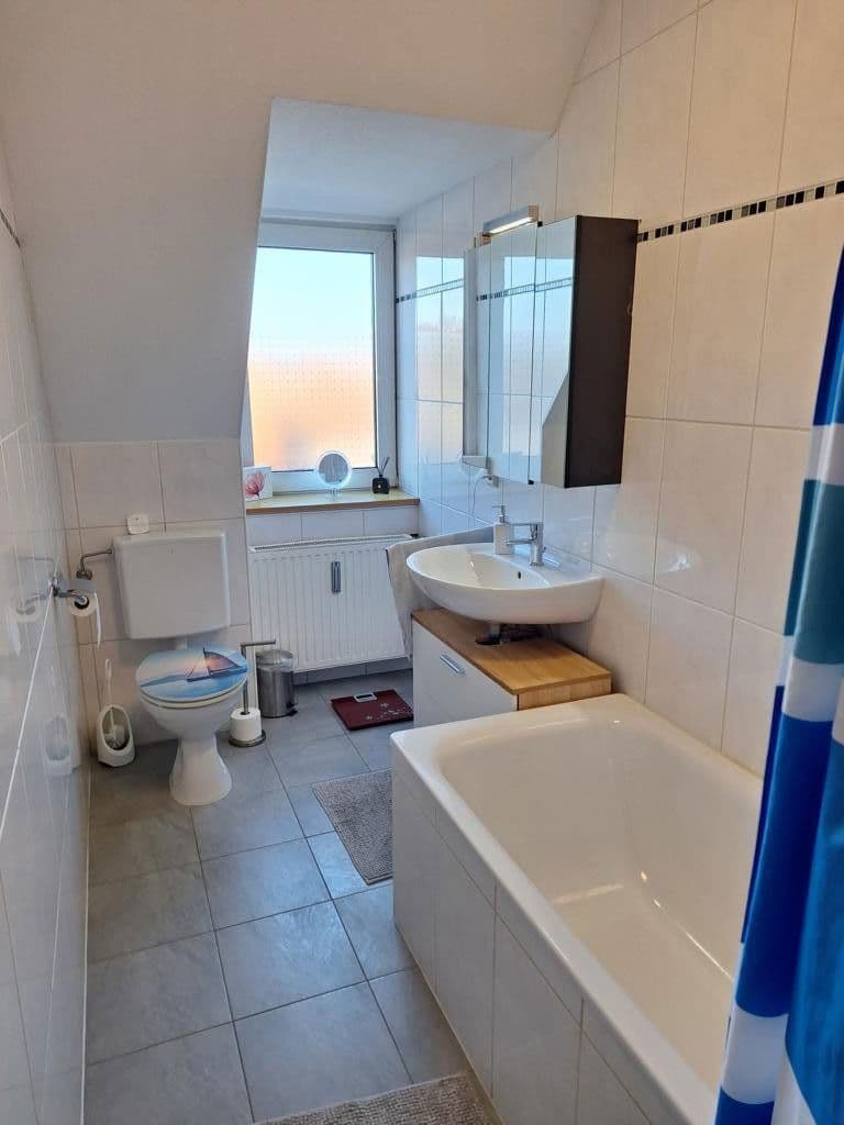 Prenájom bytu 3-izbový 63 m², Hauptstr. 33, Rheurdt, Severné Porýnie - Westfálsko Prenájom bytu 3-izbový 63 m², Hauptstr. 33, Rheurdt, Severné Porýnie - Westfálsko