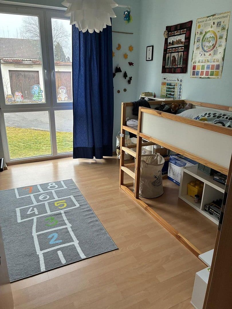 Prenájom bytu 4-izbový 94 m², Römerweg 33, Schömberg, Bádensko-Wurttembersko Prenájom bytu 4-izbový 94 m², Römerweg 33, Schömberg, Bádensko-Wurttembersko