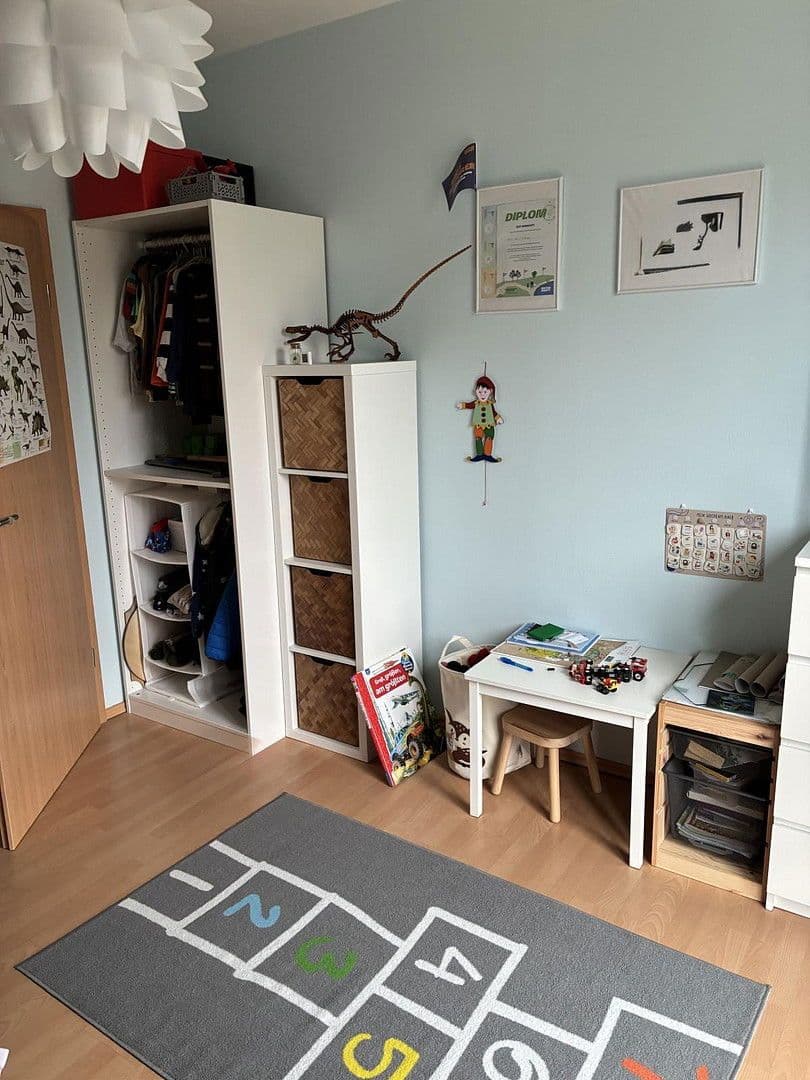 Prenájom bytu 4-izbový 94 m², Römerweg 33, Schömberg, Bádensko-Wurttembersko Prenájom bytu 4-izbový 94 m², Römerweg 33, Schömberg, Bádensko-Wurttembersko