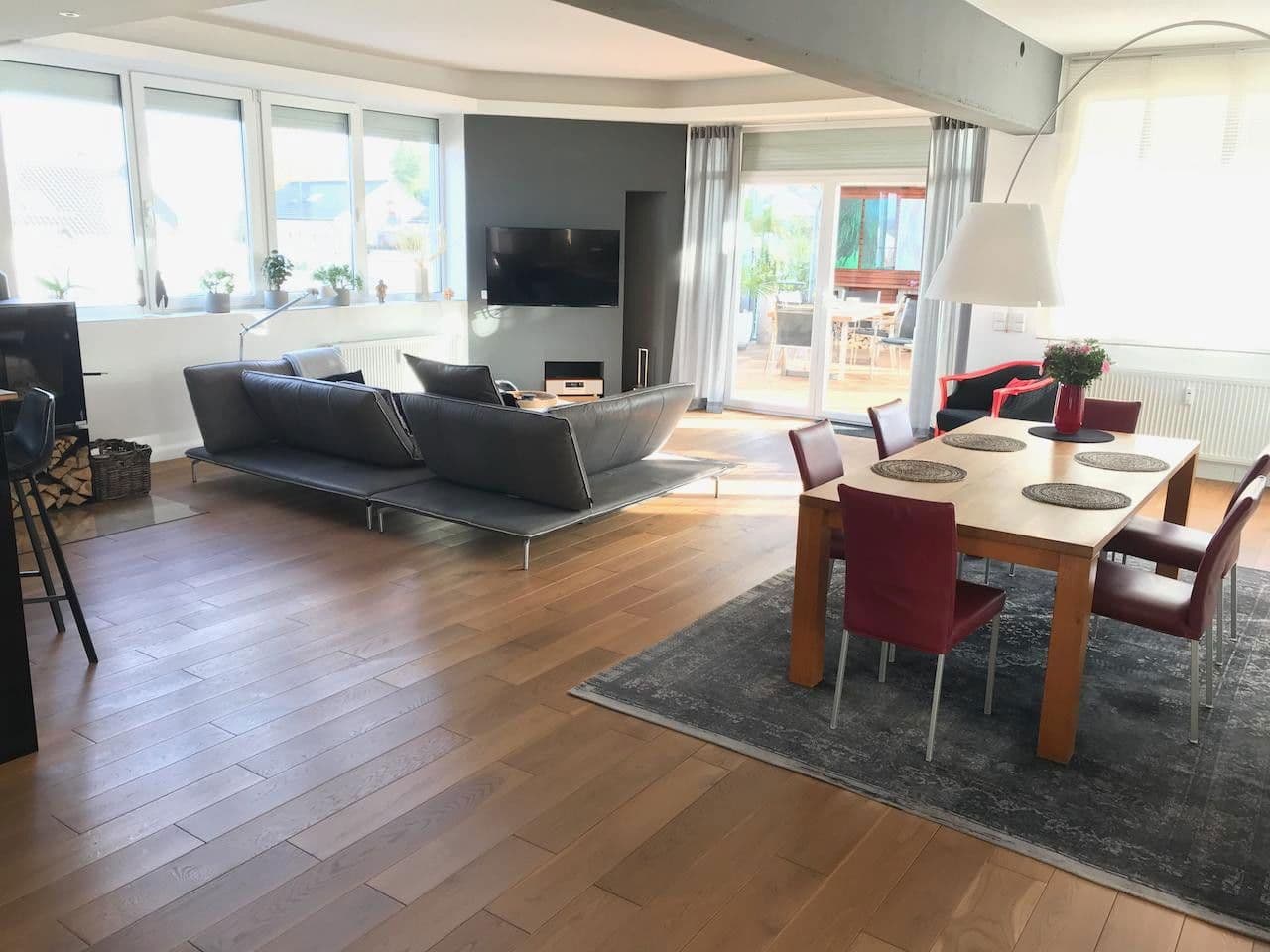 Predaj bytu 3-izbový 200 m², Pforzheim, Bádensko-Wurttembersko Predaj bytu 3-izbový 200 m², Pforzheim, Bádensko-Wurttembersko