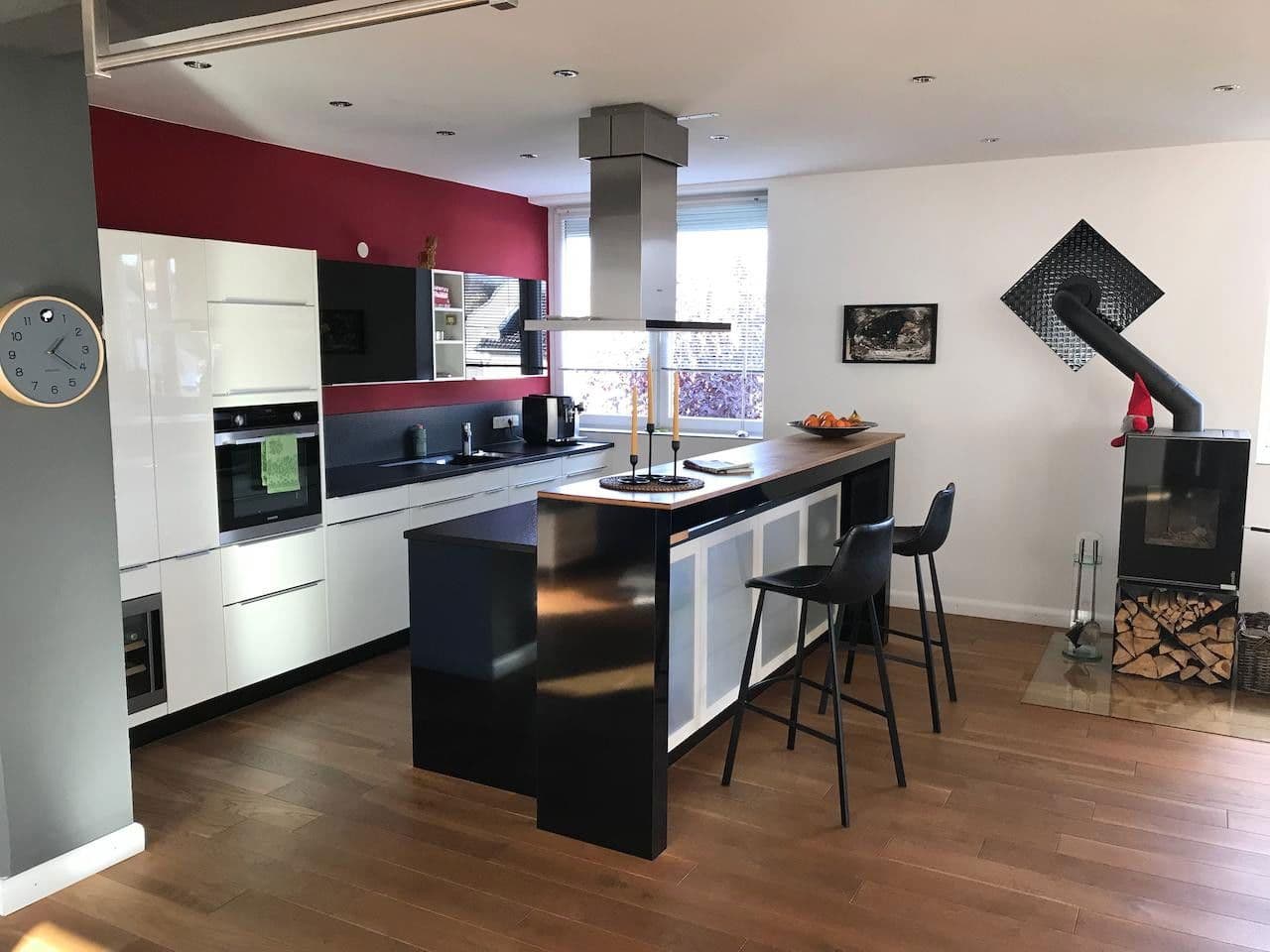 Predaj bytu 3-izbový 200 m², Pforzheim, Bádensko-Wurttembersko Predaj bytu 3-izbový 200 m², Pforzheim, Bádensko-Wurttembersko