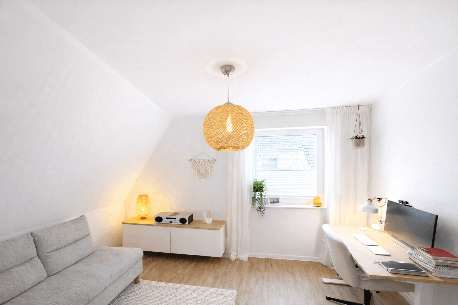 Predaj domu 110 m², pozemek 301 m², Wielandstraße 4b, Hude (Oldenburg), Dolné Sasko Predaj domu 110 m², pozemek 301 m², Wielandstraße 4b, Hude (Oldenburg), Dolné Sasko