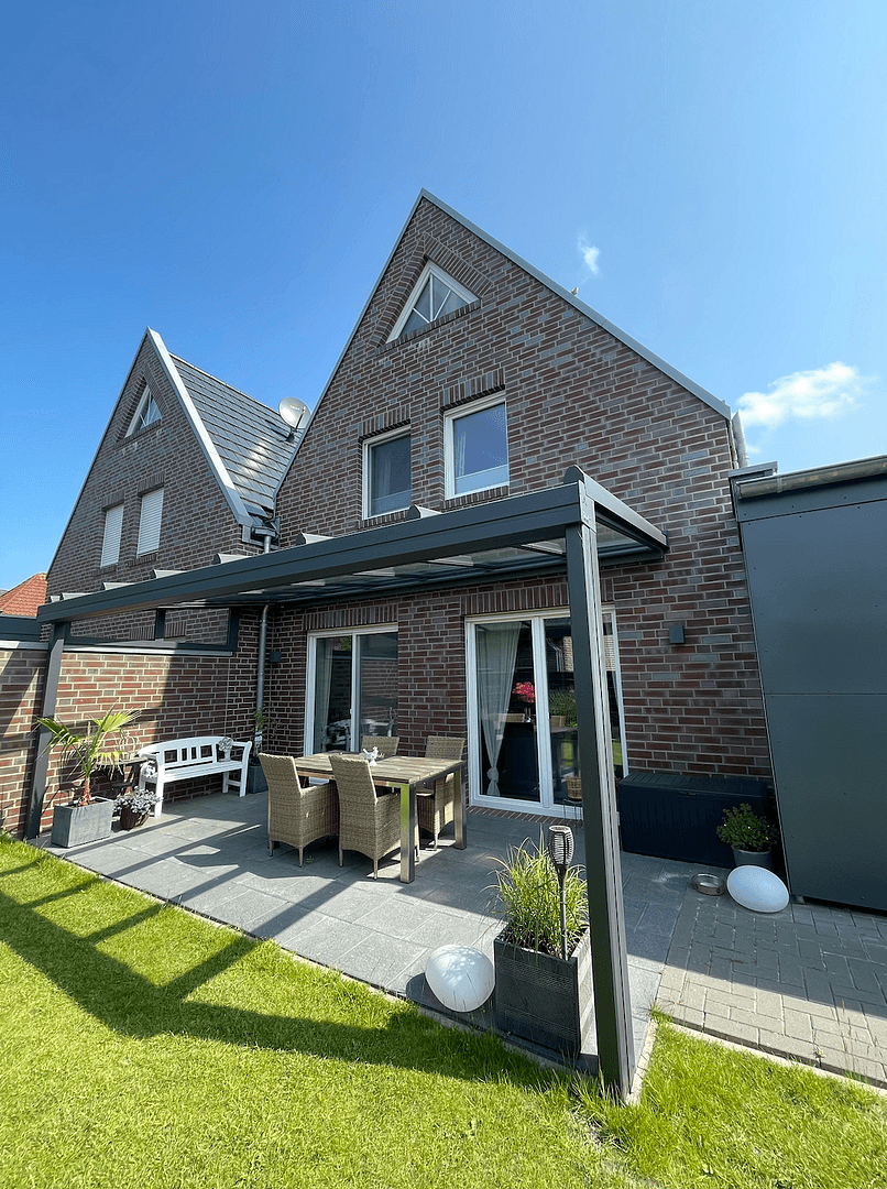 Predaj domu 110 m², pozemek 301 m², Wielandstraße 4b, Hude (Oldenburg), Dolné Sasko Predaj domu 110 m², pozemek 301 m², Wielandstraße 4b, Hude (Oldenburg), Dolné Sasko