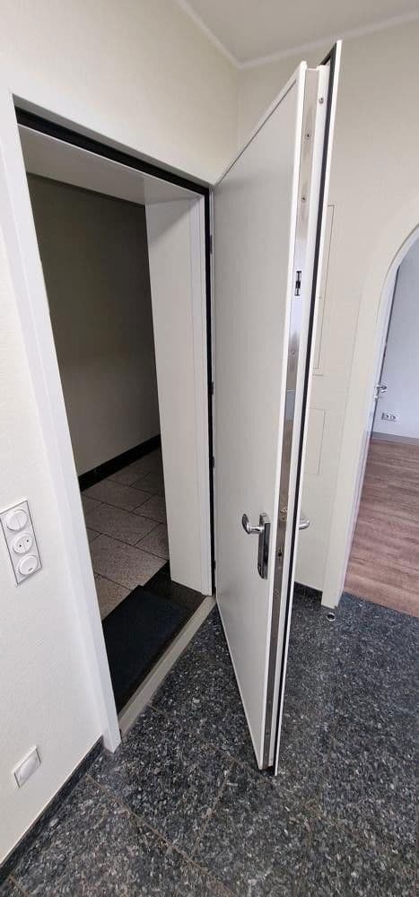 Prenájom kancelárie 70 m², Oederweg 43, Frankfurt am Main, Hesensko Prenájom kancelárie 70 m², Oederweg 43, Frankfurt am Main, Hesensko