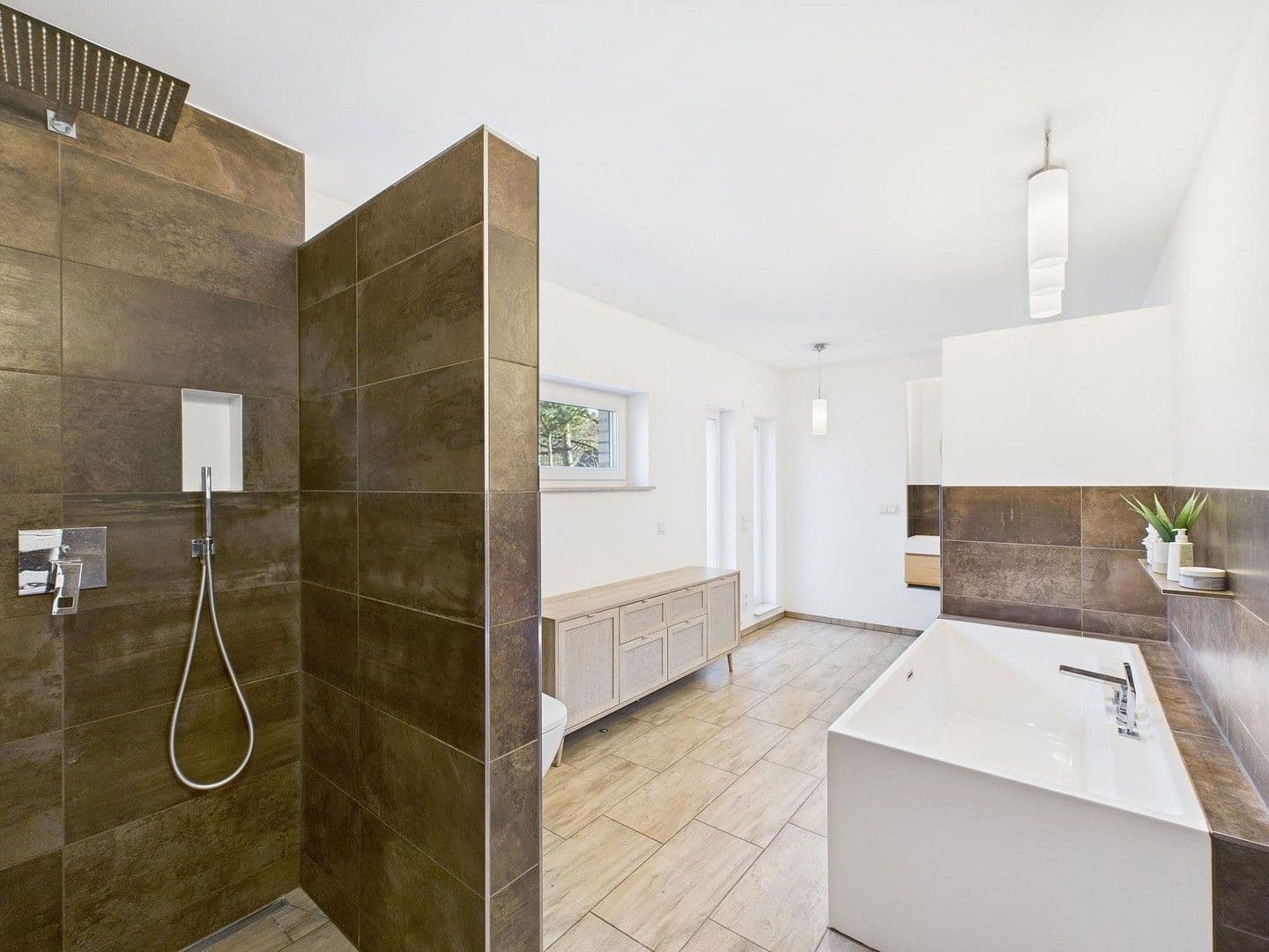 Predaj domu 178 m², pozemek 1.401 m², Mittenwalde, Brandenbursko Predaj domu 178 m², pozemek 1.401 m², Mittenwalde, Brandenbursko