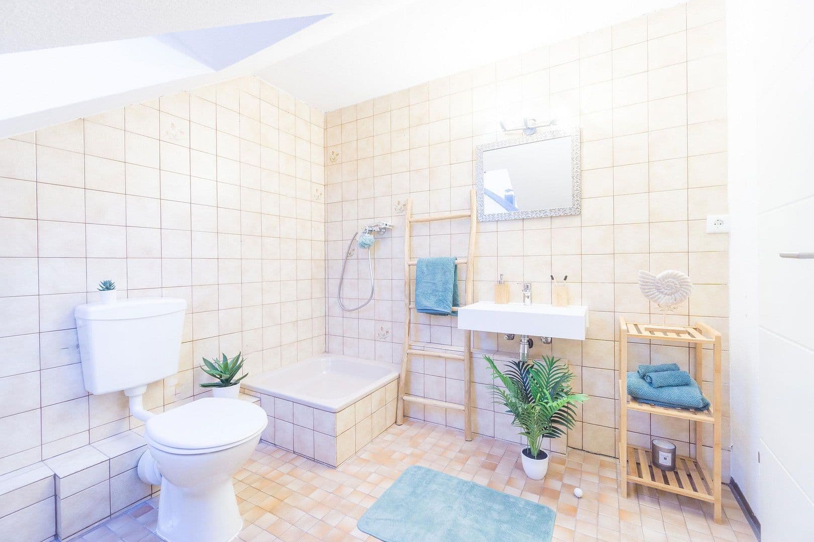 Predaj domu 169 m², pozemek 178 m², Nürnberg, Bavorsko Predaj domu 169 m², pozemek 178 m², Nürnberg, Bavorsko