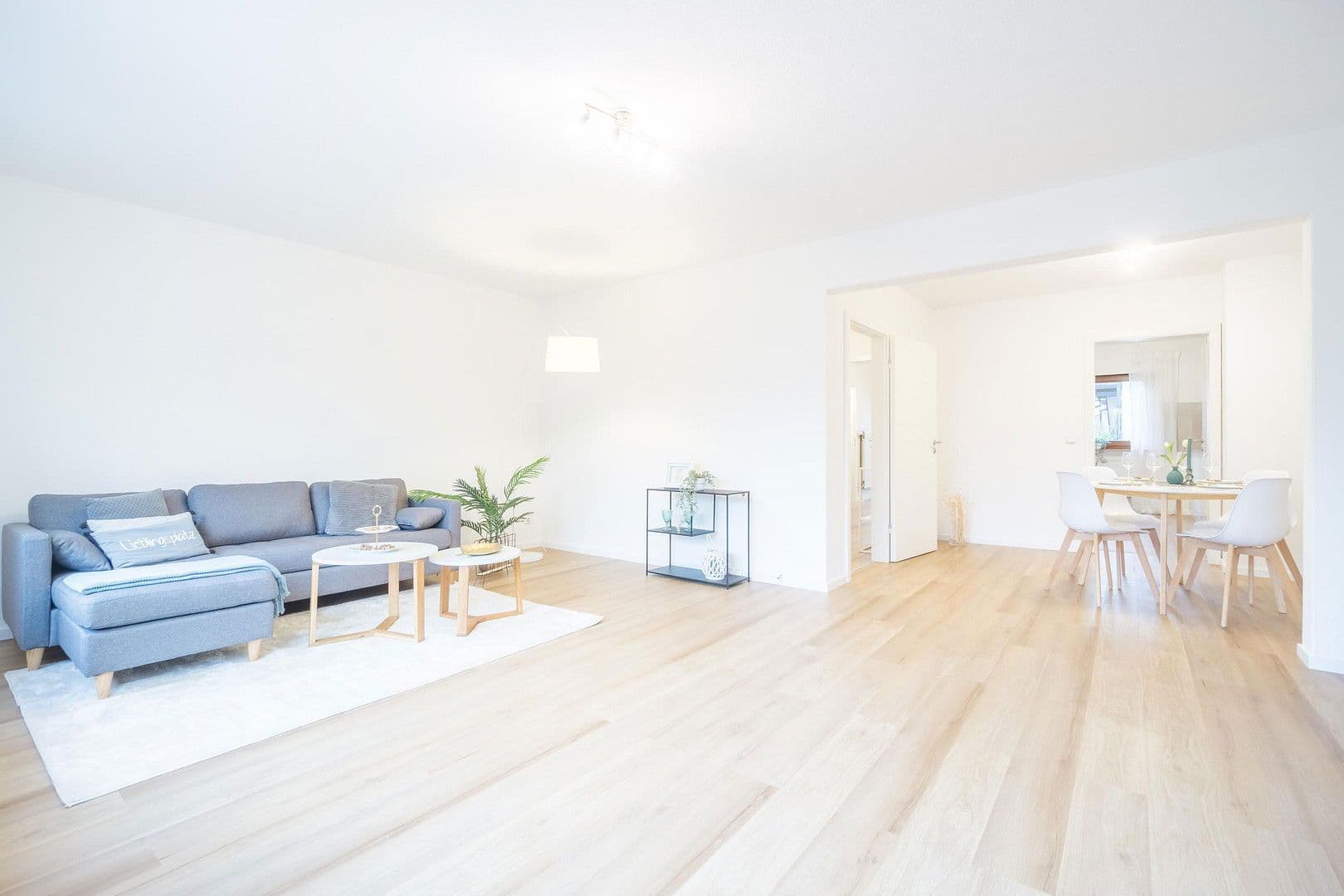 Predaj domu 169 m², pozemek 178 m², Nürnberg, Bavorsko Predaj domu 169 m², pozemek 178 m², Nürnberg, Bavorsko