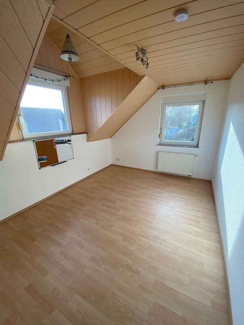 Predaj domu 166 m², pozemek 448 m², Römerberg, Porýnie-Falcko Predaj domu 166 m², pozemek 448 m², Römerberg, Porýnie-Falcko