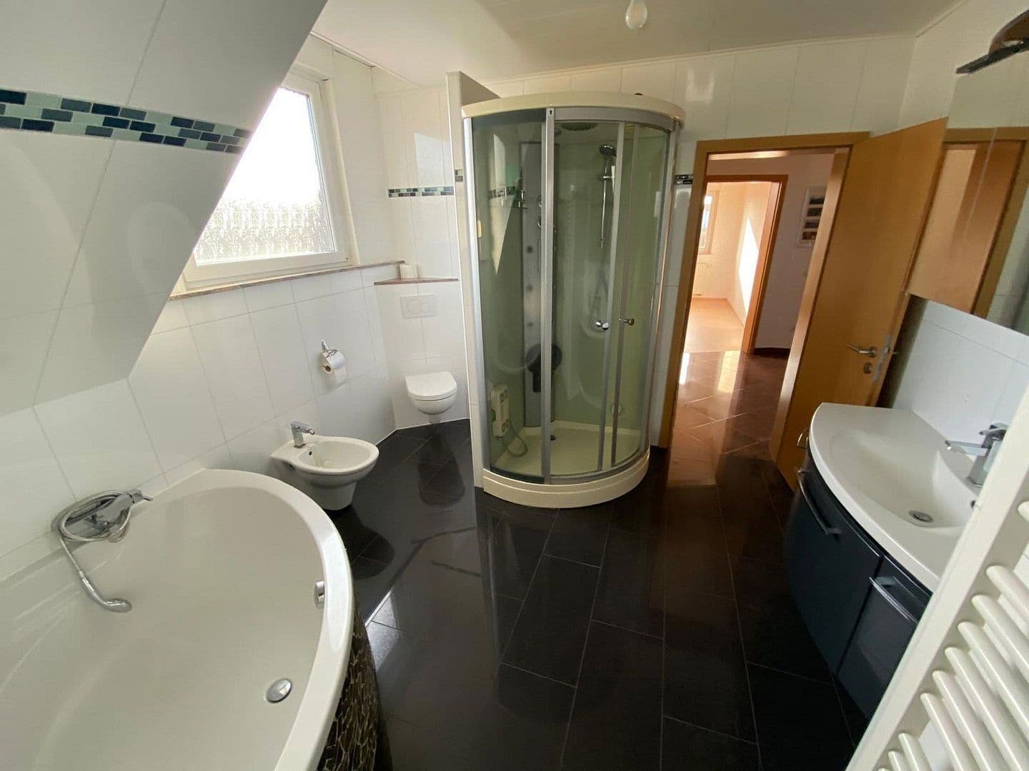 Predaj domu 166 m², pozemek 448 m², Römerberg, Porýnie-Falcko Predaj domu 166 m², pozemek 448 m², Römerberg, Porýnie-Falcko