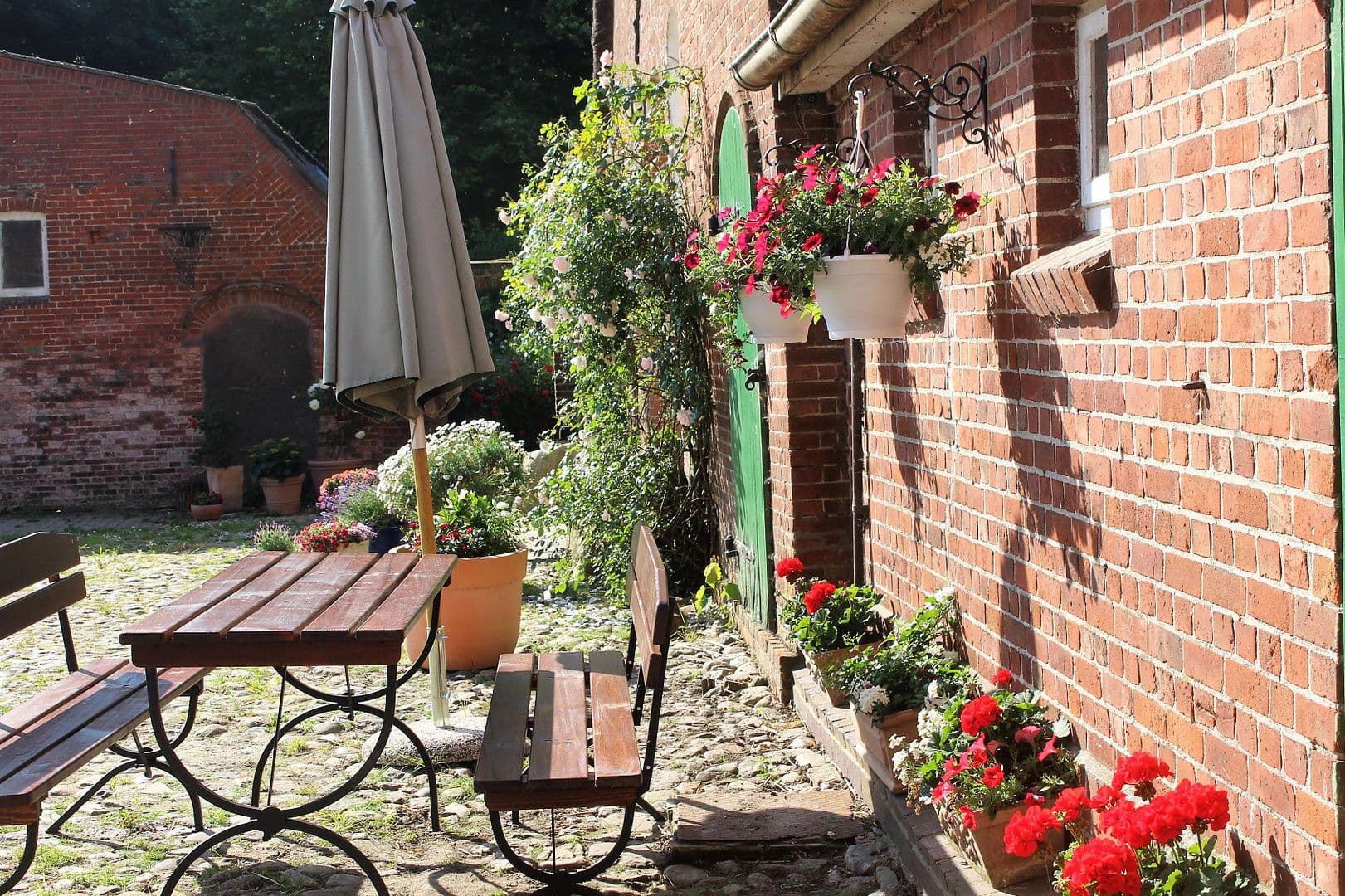 Predaj domu 380 m², pozemek 350.000 m², Domäne Hünkemann 1, Wurster Nordseeküste, Dolné Sasko Predaj domu 380 m², pozemek 350.000 m², Domäne Hünkemann 1, Wurster Nordseeküste, Dolné Sasko