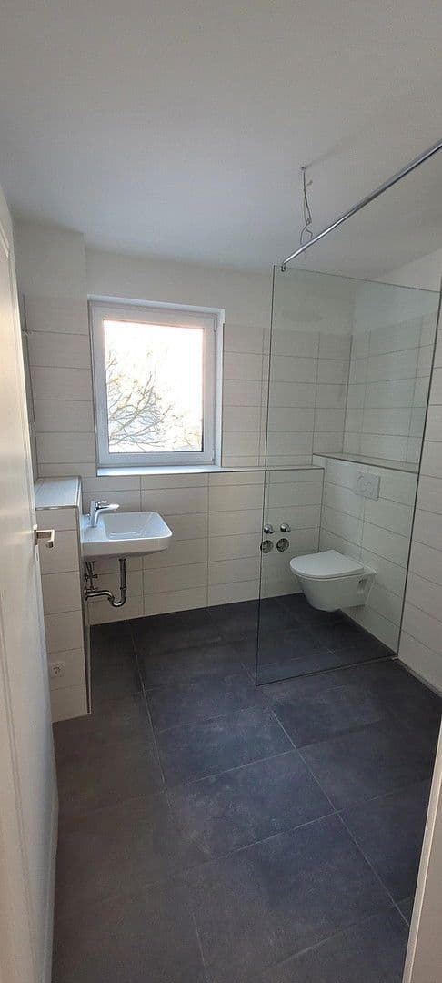 Prenájom bytu 2-izbový 61 m², Berlin, Berlín Prenájom bytu 2-izbový 61 m², Berlin, Berlín