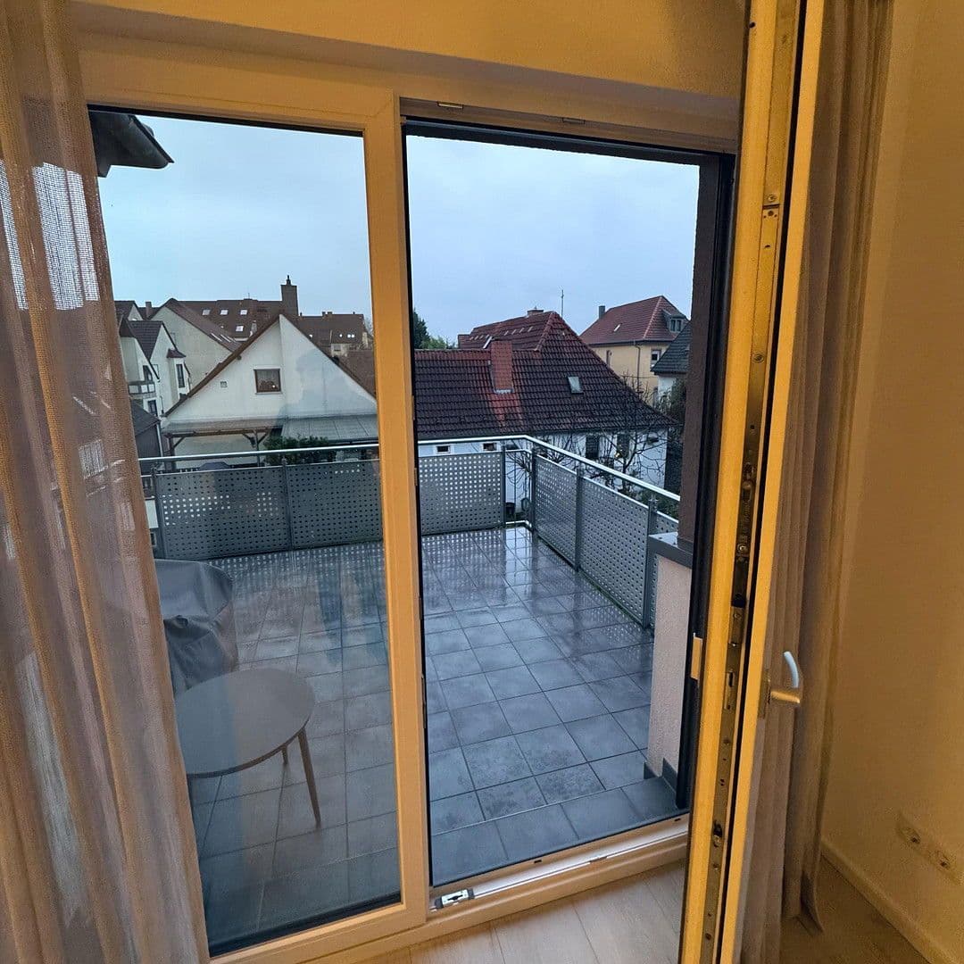 Prenájom bytu 3-izbový 100 m², Edenkoben, Porýnie-Falcko Prenájom bytu 3-izbový 100 m², Edenkoben, Porýnie-Falcko