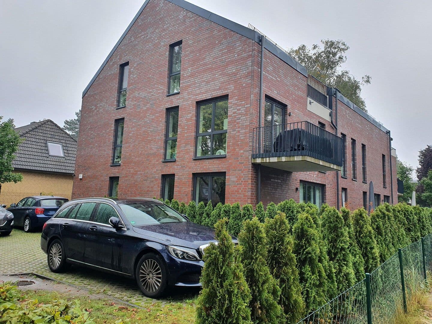 Prenájom bytu 4-izbový 109 m², Hamburg - Wellingsbüttel, Hamburg Prenájom bytu 4-izbový 109 m², Hamburg - Wellingsbüttel, Hamburg