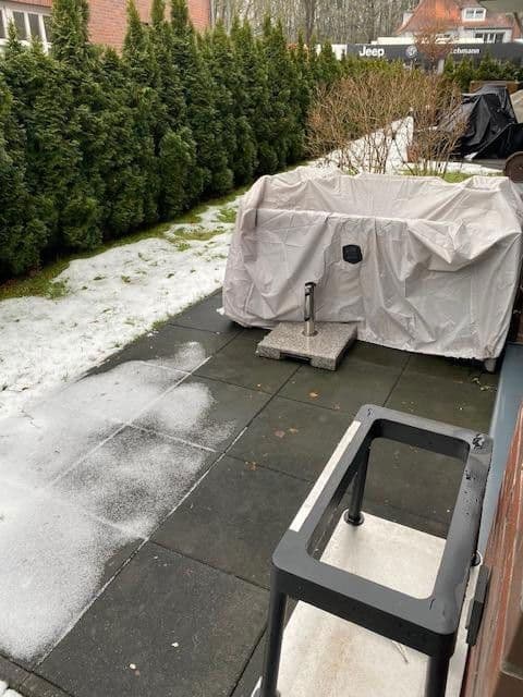 Prenájom bytu 4-izbový 109 m², Hamburg - Wellingsbüttel, Hamburg Prenájom bytu 4-izbový 109 m², Hamburg - Wellingsbüttel, Hamburg